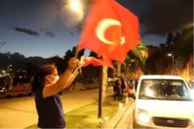 Son dakika haber! Mobil fener alayı Antalya'yı aydınlattı Son dakika haber! Mobil fener alayı Antalya'yı aydınlattı