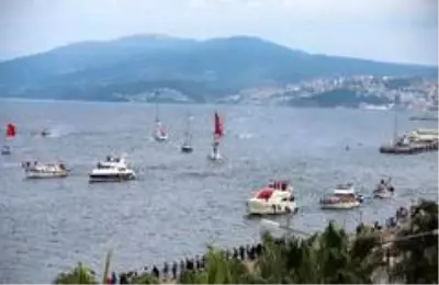 Mudanya'da teknelerle Cumhuriyet Korteji Mudanya'da teknelerle Cumhuriyet Korteji