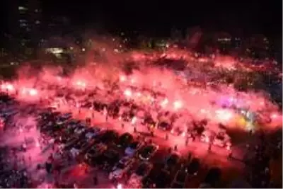 Muratpaşa'da 29 Ekim kutlamasında muhteşem tablo Muratpaşa'da 29 Ekim kutlamasında muhteşem tablo