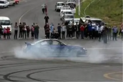 Drift gösterisi nefesleri kesti Drift gösterisi nefesleri kesti
