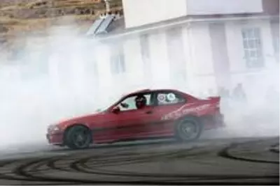 Drift gösterisi nefesleri kesti Drift gösterisi nefesleri kesti