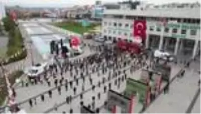Nilüfer Belediye Başkanı Erdem: 'Cumhuriyeti unutmayacağız, unutturmayacağız' Nilüfer Belediye Başkanı Erdem: 'Cumhuriyeti unutmayacağız, unutturmayacağız'