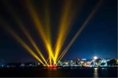 29 Ekim Cumhuriyet Bayramı kutlamaları - Havai fişek ve lazer gösterisi 29 Ekim Cumhuriyet Bayramı kutlamaları - Havai fişek ve lazer gösterisi