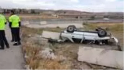 Son dakika haber... Otomobil devrildi: 5'i çocuk 8 yaralı Son dakika haber... Otomobil devrildi: 5'i çocuk 8 yaralı