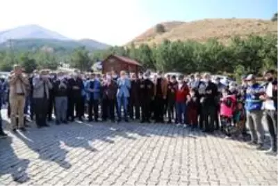Palandöken Belediyesi, hayatını kaybeden sağlık çalışanları adına ağaç dikti Palandöken Belediyesi, hayatını kaybeden sağlık çalışanları adına ağaç dikti