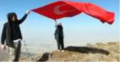 Palandöken'in zirvesine 'cumhuriyet tırmanışı' Palandöken'in zirvesine 'cumhuriyet tırmanışı'