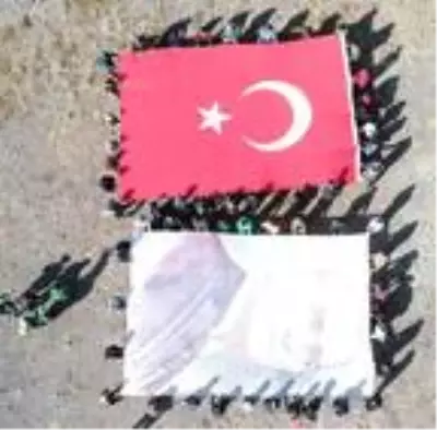 Palandöken'in zirvesine 'cumhuriyet tırmanışı' Palandöken'in zirvesine 'cumhuriyet tırmanışı'