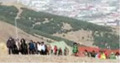 Palandöken'in zirvesine 'cumhuriyet tırmanışı' Palandöken'in zirvesine 'cumhuriyet tırmanışı'