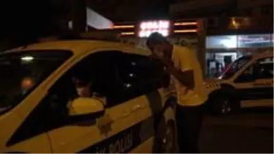 Polisler zorda kalana koştular, ehliyetsiz ve alkollü sürücüleri affetmediler