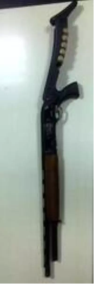 Polisler zorda kalana koştular, ehliyetsiz ve alkollü sürücüleri affetmediler