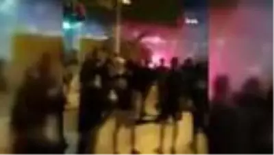 Son dakika haberi! Rum tarafı karıştı, polis aracını ateşe verdi Son dakika haberi! Rum tarafı karıştı, polis aracını ateşe verdi