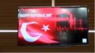 Sabiha Gökçen'de Cumhuriyet Bayramı coşkusu Sabiha Gökçen'de Cumhuriyet Bayramı coşkusu
