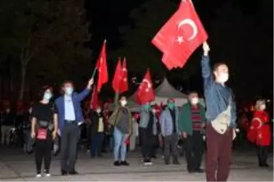 Sakarya, Cumhuriyet yürüyüşünde tek yürek oldu Sakarya, Cumhuriyet yürüyüşünde tek yürek oldu