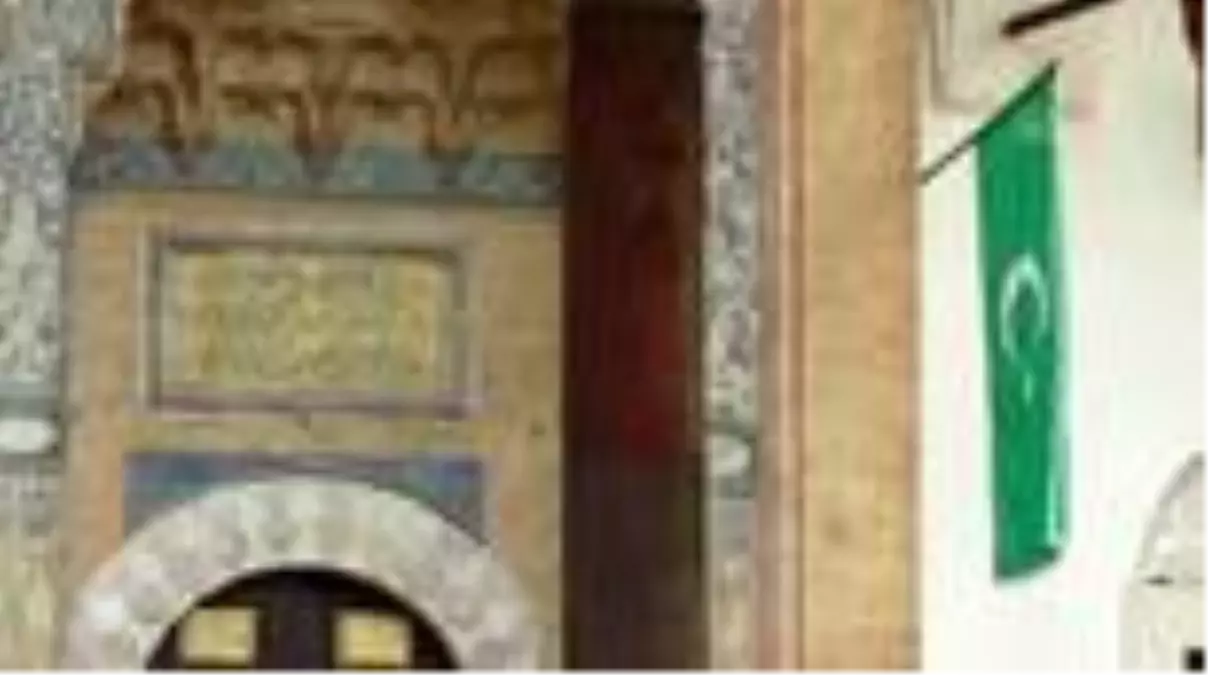 Saraybosnalı Müslümanlardan Hazreti Muhammed'i hedef alan karikatürlere tepki - SARAYBOSNA