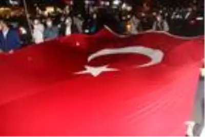 ŞİŞLİ'DE CUMHURİYET COŞKUSU ŞİŞLİ'DE CUMHURİYET COŞKUSU