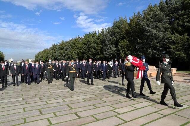 Son Dakika: Devlet erkanı Anıtkabir'de! İşte Cumhurbaşkanı Erdoğan'ın Özel Deftere yazdığı mesaj Son Dakika: Devlet erkanı Anıtkabir'de! İşte Cumhurbaşkanı Erdoğan'ın Özel Deftere yazdığı mesaj
