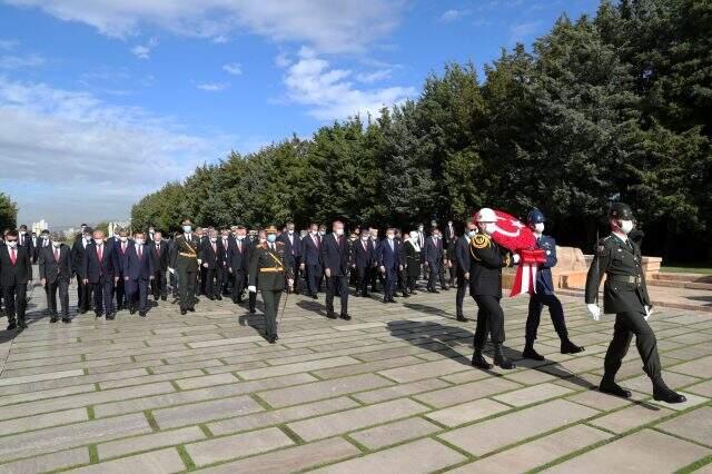 Son Dakika: Devlet erkanı Anıtkabir'de! İşte Cumhurbaşkanı Erdoğan'ın Özel Deftere yazdığı mesaj