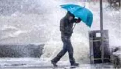 Son Dakika! İstanbul'da etkili olan sağanak sonrası sel ve dolu uyarısı yapıldı, alt geçitleri su bastı Son Dakika! İstanbul'da etkili olan sağanak sonrası sel ve dolu uyarısı yapıldı, alt geçitleri su bastı
