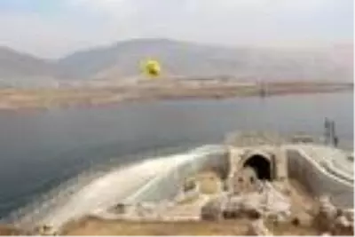Tarihi Hasankeyf'te jet skili cumhuriyet kutlaması Tarihi Hasankeyf'te jet skili cumhuriyet kutlaması