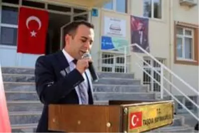 Taşova'da 97. yıl coşkusu Taşova'da 97. yıl coşkusu