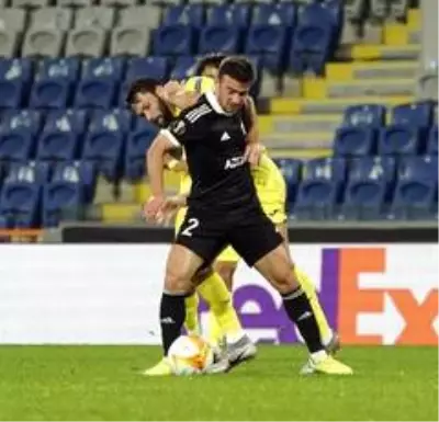 UEFA Avrupa Ligi: Karabağ: 0 Villarreal: 0 (İlk yarı sonucu) UEFA Avrupa Ligi: Karabağ: 0 Villarreal: 0 (İlk yarı sonucu)