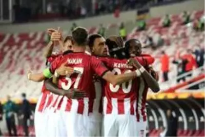 UEFA Avrupa Ligi: Sivasspor: 1 - Maccabi Tel Aviv: 2 UEFA Avrupa Ligi: Sivasspor: 1 - Maccabi Tel Aviv: 2