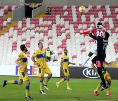 UEFA Avrupa Ligi: Sivasspor: 1 - Maccabi Tel Aviv: 2 UEFA Avrupa Ligi: Sivasspor: 1 - Maccabi Tel Aviv: 2