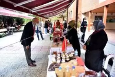 Üretici kadınların Cumhuriyet sevinci Üretici kadınların Cumhuriyet sevinci