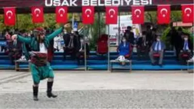 Uşak'ta 29 Ekim Cumhuriyet Bayramı coşkuyla kutlandı Uşak'ta 29 Ekim Cumhuriyet Bayramı coşkuyla kutlandı
