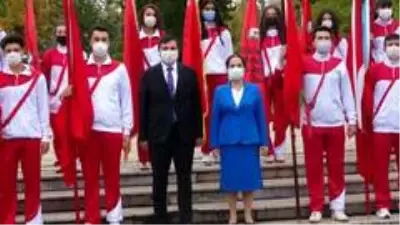 Uşak'ta 29 Ekim Cumhuriyet Bayramı coşkuyla kutlandı Uşak'ta 29 Ekim Cumhuriyet Bayramı coşkuyla kutlandı