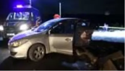 Son dakika haber! 2 otomobil çarpıştı: 2 ölü, 4 yaralı Son dakika haber! 2 otomobil çarpıştı: 2 ölü, 4 yaralı