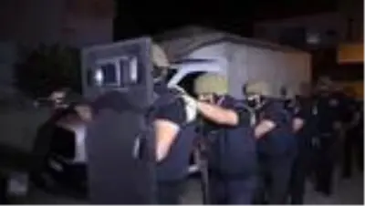 Son dakika haberleri! Adana'da PKK/KCK operasyonu: 5 gözaltı Son dakika haberleri! Adana'da PKK/KCK operasyonu: 5 gözaltı