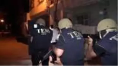 Son dakika haberleri! Adana'da PKK/KCK operasyonu: 5 gözaltı Son dakika haberleri! Adana'da PKK/KCK operasyonu: 5 gözaltı