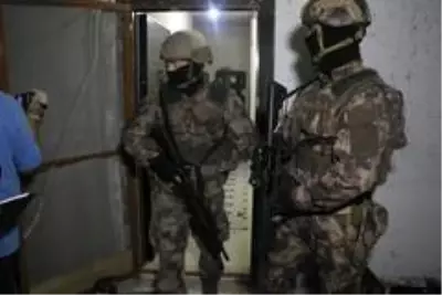 Son Dakika | Adana'da PKK/KCK operasyonu: 5 gözaltı Son Dakika | Adana'da PKK/KCK operasyonu: 5 gözaltı