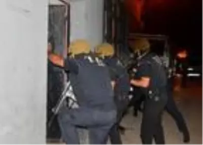 Adana'da PKK operasyonu: 5 gözaltı Adana'da PKK operasyonu: 5 gözaltı