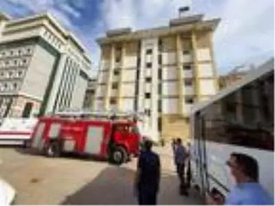 Antalya Adliye binasında intihar girişimi (2) - Yeniden Antalya Adliye binasında intihar girişimi (2) - Yeniden