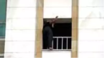 Antalya Adliye binasında intihar girişimi (2) - Yeniden Antalya Adliye binasında intihar girişimi (2) - Yeniden