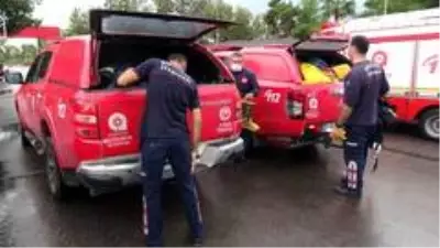 Antalya'dan İzmir'e arama kurtarma ekibi Antalya'dan İzmir'e arama kurtarma ekibi