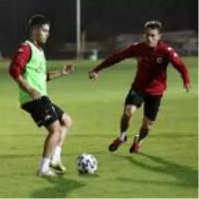 Antalyaspor'da, Fenerbahçe maçı hazırlıkları sürüyor Antalyaspor'da, Fenerbahçe maçı hazırlıkları sürüyor