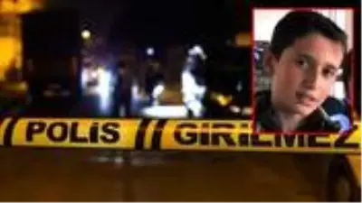 Arkadaşının şakayla doğrulttuğu av tüfeği ateş aldı, lise öğrencisi hayatını kaybetti Arkadaşının şakayla doğrulttuğu av tüfeği ateş aldı, lise öğrencisi hayatını kaybetti