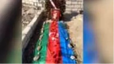 Azerbaycan'ın ilk kadın şehit askeri Bakhishova toprağa verildi Azerbaycan'ın ilk kadın şehit askeri Bakhishova toprağa verildi