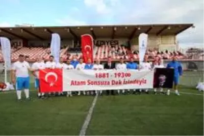 Bayraklı'da 'Ayak Tenisi Turnuvası' sonuçlandı Bayraklı'da 'Ayak Tenisi Turnuvası' sonuçlandı