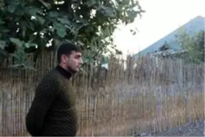 - Berde'deki saldırıda hayatını kaybeden annesinin ölüm haberini cephede aldı - Berde'deki saldırıda hayatını kaybeden annesinin ölüm haberini cephede aldı