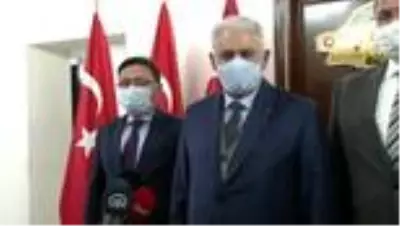 Binali Yıldırım: 'Depremde 20 civarında yıkılan bina var' Binali Yıldırım: 'Depremde 20 civarında yıkılan bina var'