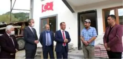 Son dakika haberi... Bolu'da yangında 2 çocuğunu kaybeden aileye yeni evini teslim edildi Son dakika haberi... Bolu'da yangında 2 çocuğunu kaybeden aileye yeni evini teslim edildi
