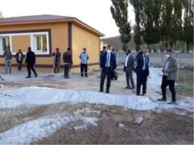Çaldıran Belediyesi 40 okulda onarım çalışması yaptı Çaldıran Belediyesi 40 okulda onarım çalışması yaptı