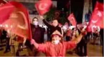 Covid-19 tedavisi gören Akpolat, kutlamalara hastaneden verdiği mesajla katıldı Covid-19 tedavisi gören Akpolat, kutlamalara hastaneden verdiği mesajla katıldı