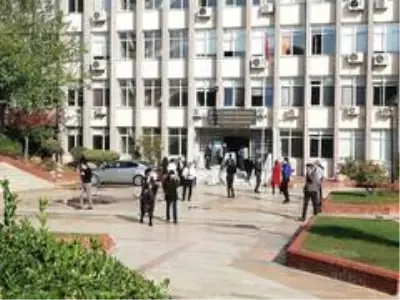 Deprem Aydın'da vatandaşları sokağa döktü Deprem Aydın'da vatandaşları sokağa döktü