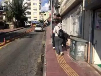 Deprem Aydın'da vatandaşları sokağa döktü Deprem Aydın'da vatandaşları sokağa döktü