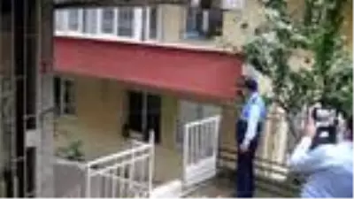 Son dakika haber | EGE DENİZİ'NDEKİ DEPREM SONRASI AVCILAR'DA BİNAYA BOŞALTILMA KARARI Son dakika haber | EGE DENİZİ'NDEKİ DEPREM SONRASI AVCILAR'DA BİNAYA BOŞALTILMA KARARI